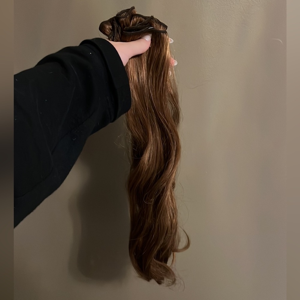 Clip in Extensions - Picture 3 of 6